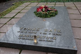 BAŤA  Tomáš